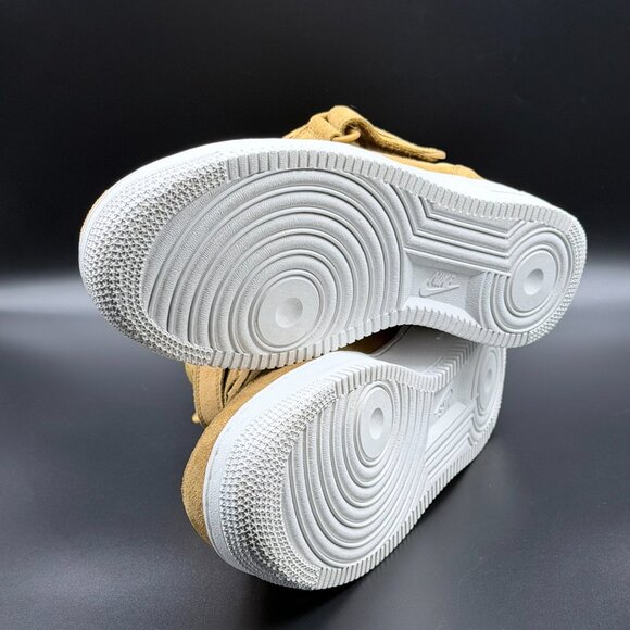 Nike Air Force 1 Mid '07 LV8 - SAMPLE - Picture 11 of 13